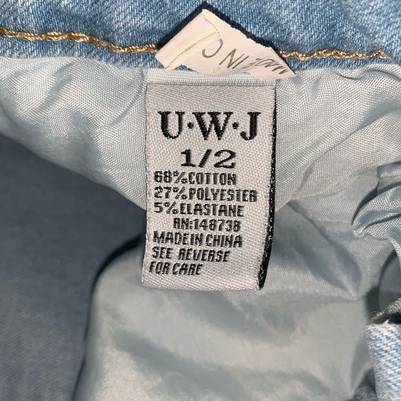 Cute distressed Light Blue Denim Skinny Jeans 1/2 - Picture 2 of 4